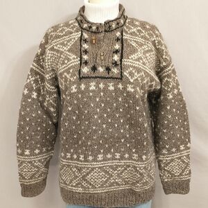 Unisex Ecuadorian Wool Sweater Oversized Natural Fiber Nordic Pattern Handknit